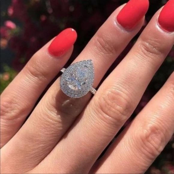 TEARDROP 925 STERLING SILVER PEAR CUT DIAMOND RING - Picture 2 of 5